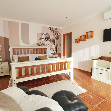 Ty Croeso-entire With Sea View Pansiyon Calp