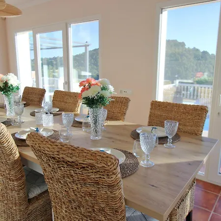 Ty Croeso-entire With Sea View Calp